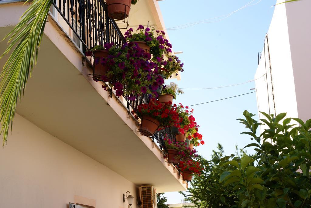 Andrianna Apartments Ammoudia Exterior photo